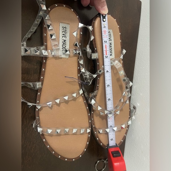 Steve Madden Tan Sandals with Silver Studs - Picture 11 of 13